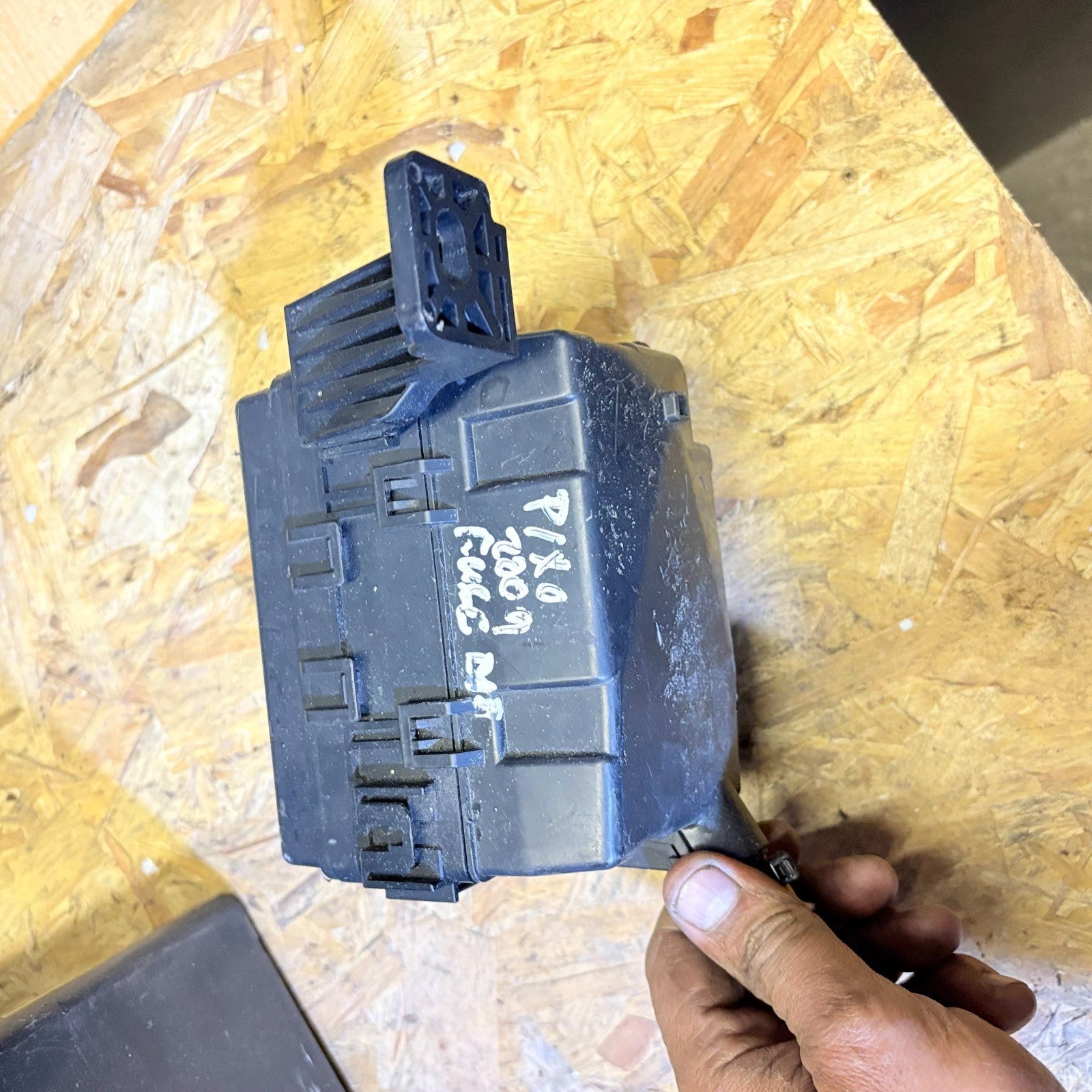 Nissan Pixo Fuse Box/Relay Junction Under Dashboard 1.0 Petrol 2009-2013