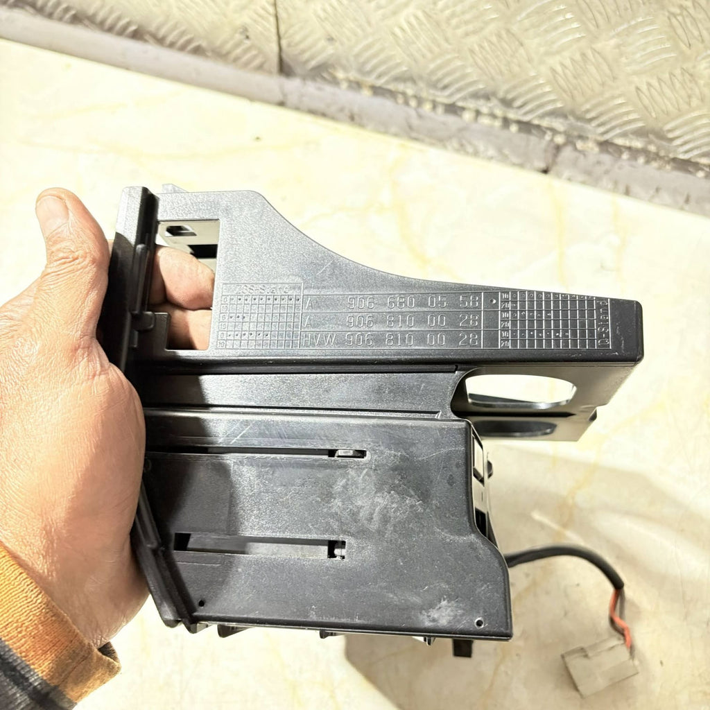 MERCEDES SPRINTER CENTRE ASHTRAY CUP HOLDER 9066800558