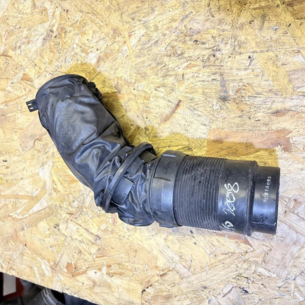 KIA SORENTO I JC Air Intake Tube 282003E600 2.5 Diesel 120kw 2008 22700263