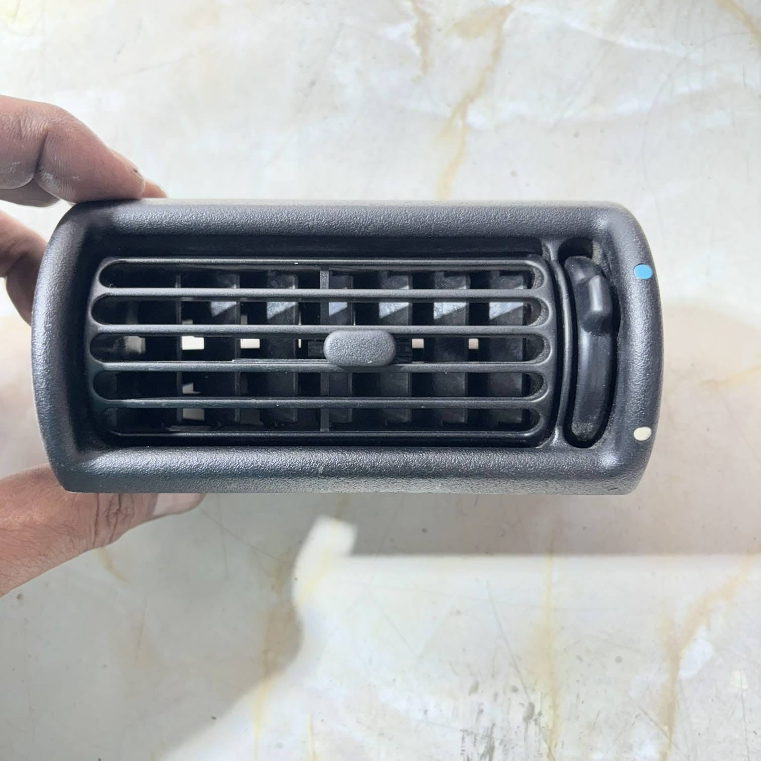 Land Rover Freelander 2005 Dash Air Vent MWC4078 Black