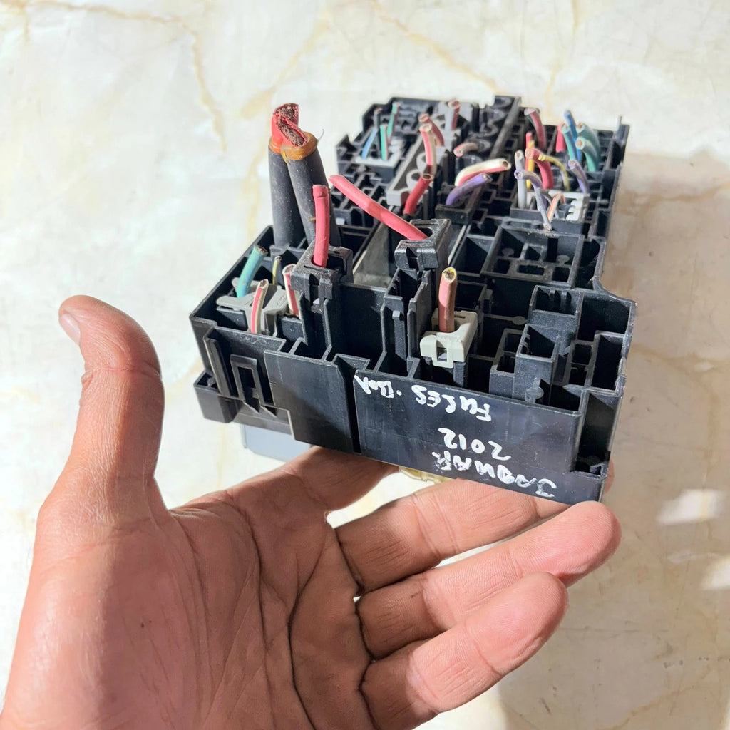 Jaguar XF X250 2.2D 224DT 2011-2015 Interior CJB BCM Fuse Box FJ51-14B476-AA RHD