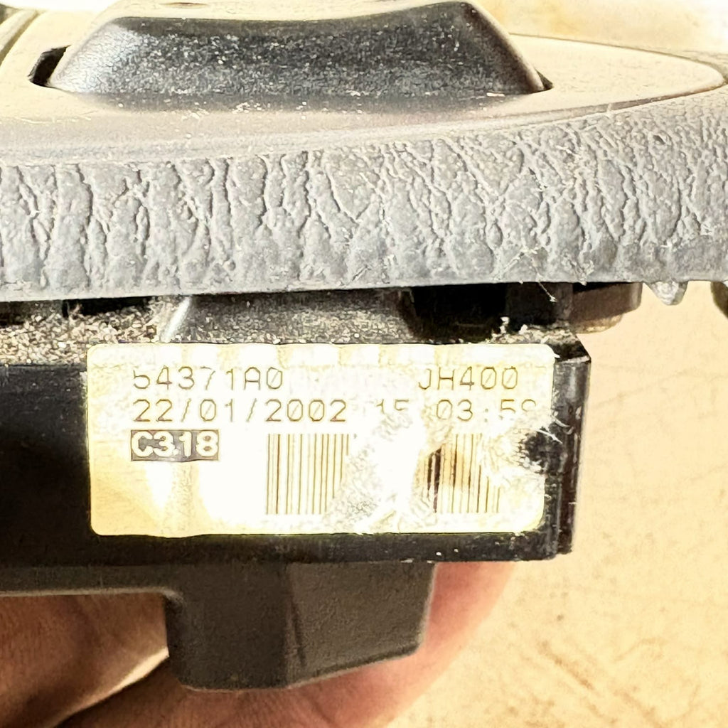 Toyota Avensis T250 03-09 Front Right Door Window Switch Panel 74231-05060