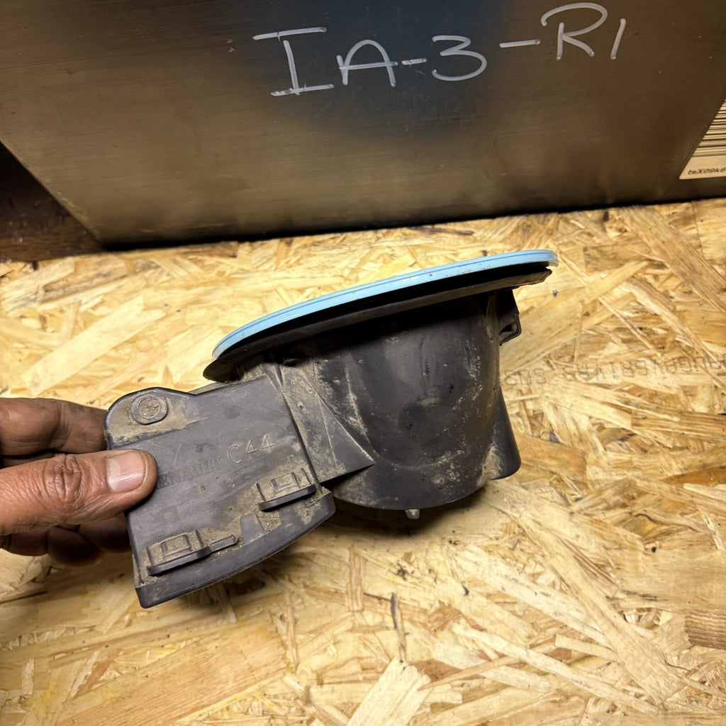 2012 RENAULT TWINGO FUEL FLAP 8200637765
