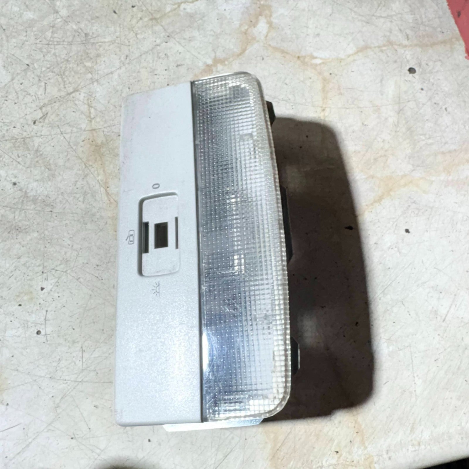 VW Fox 5Z 3 Door 2006-2012 Roof Interior Dome Reading Light Lamp 6Q0947105F