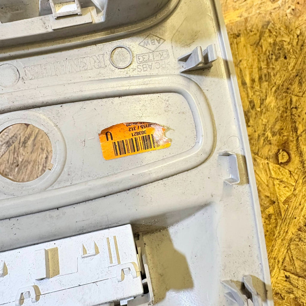 Renault Clio MK4 2012-2019 Front Interior Roof Map Light Console