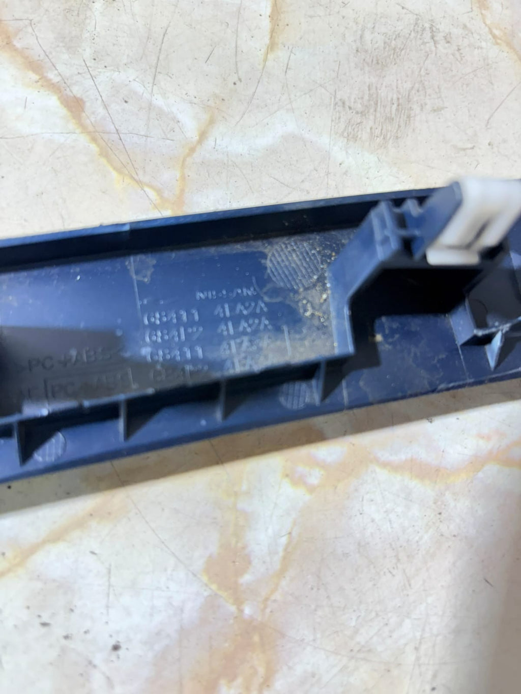 NISSAN QASHQAI J11 DASHBOARD BLACK TRIM 68411 4EA2A