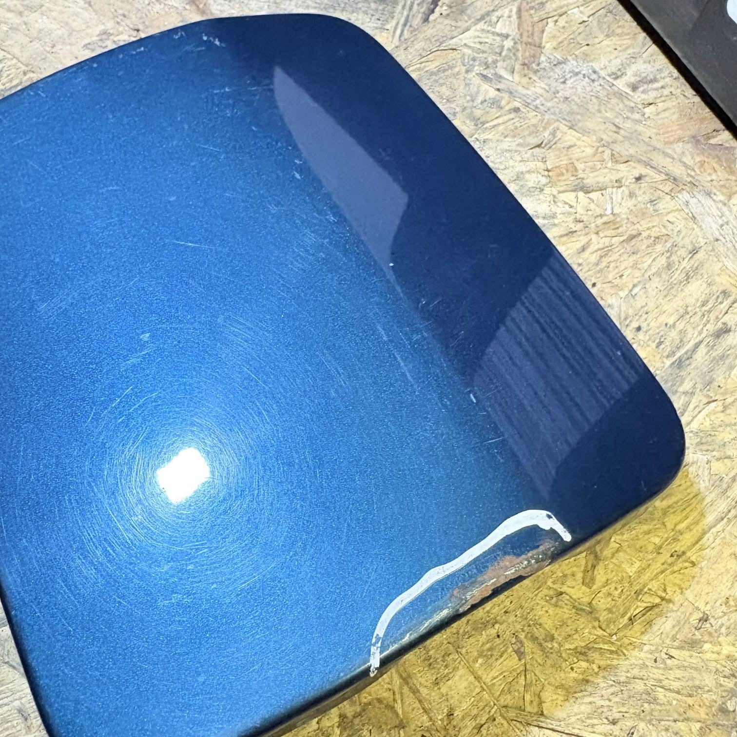 Mitsubishi Shogun FUEL TANK FLAP LID COVER DIESEL 2003
