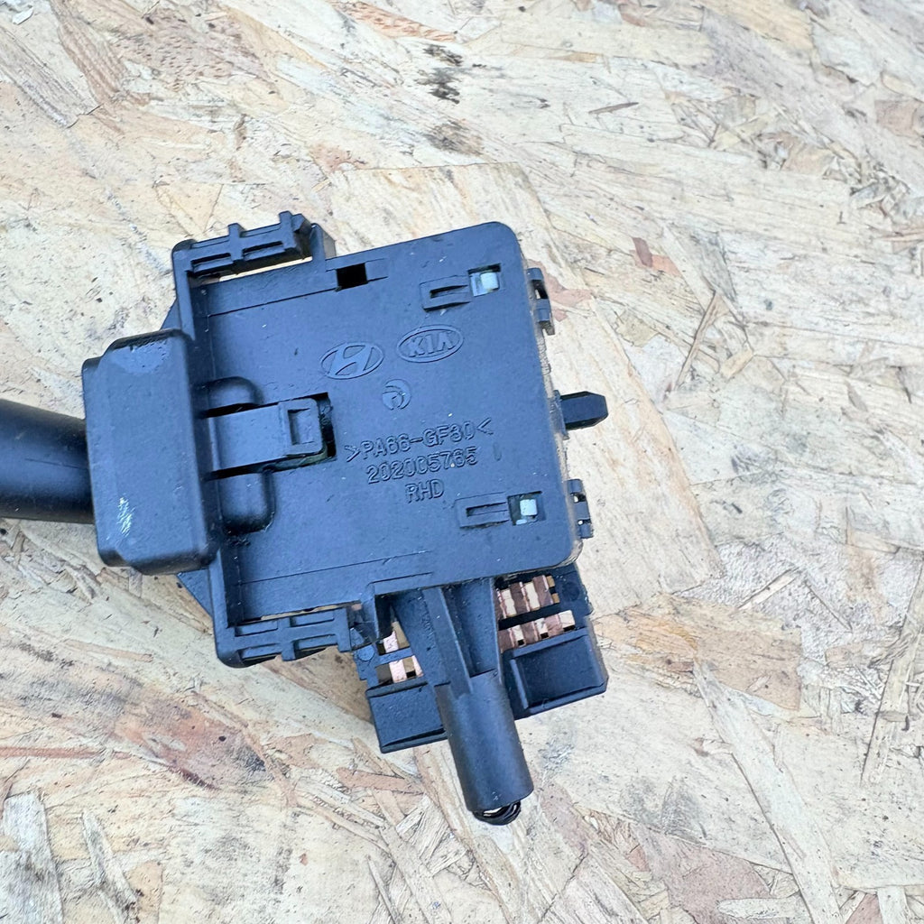KIA CARENS MK2 (07-12) WINDSCREEN WIPER STALK SWITCH 202005765