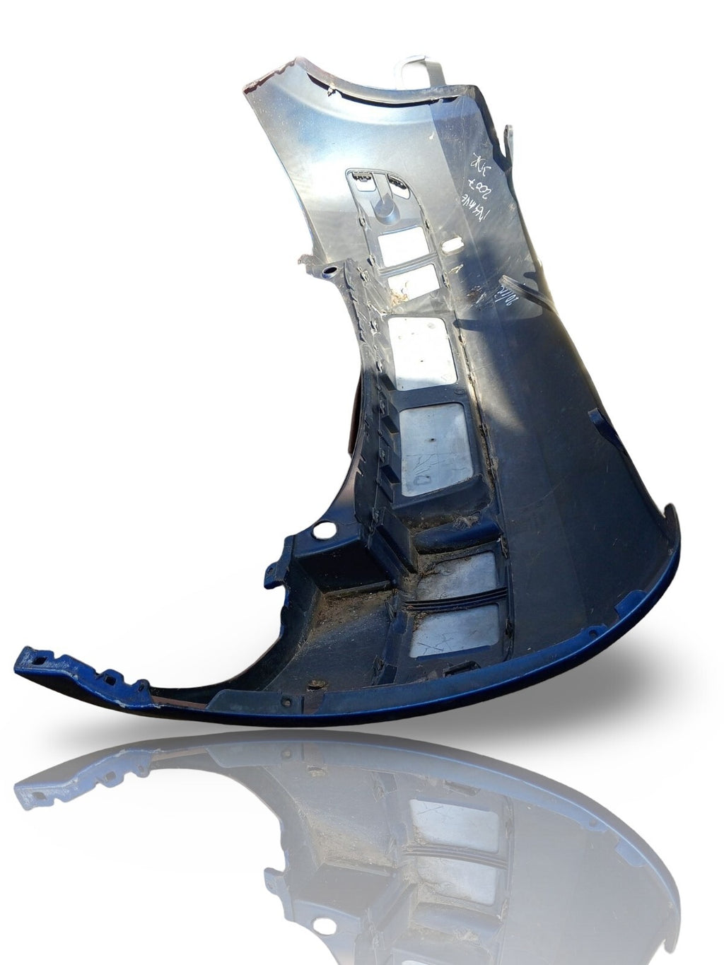Renault Megane Dynamique 2004 MK2 Rear bumper in blue 5 Door