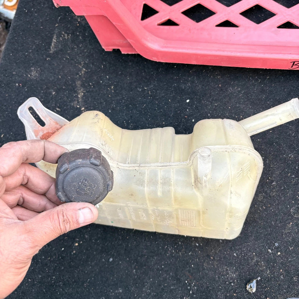 2003-06 RENAULT SCENIC RADIATOR COOLANT EXPANSION TANK 8200 262 036