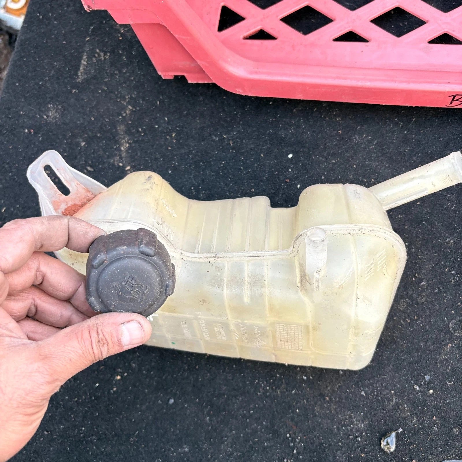 2003-06 RENAULT SCENIC RADIATOR COOLANT EXPANSION TANK 8200 262 036