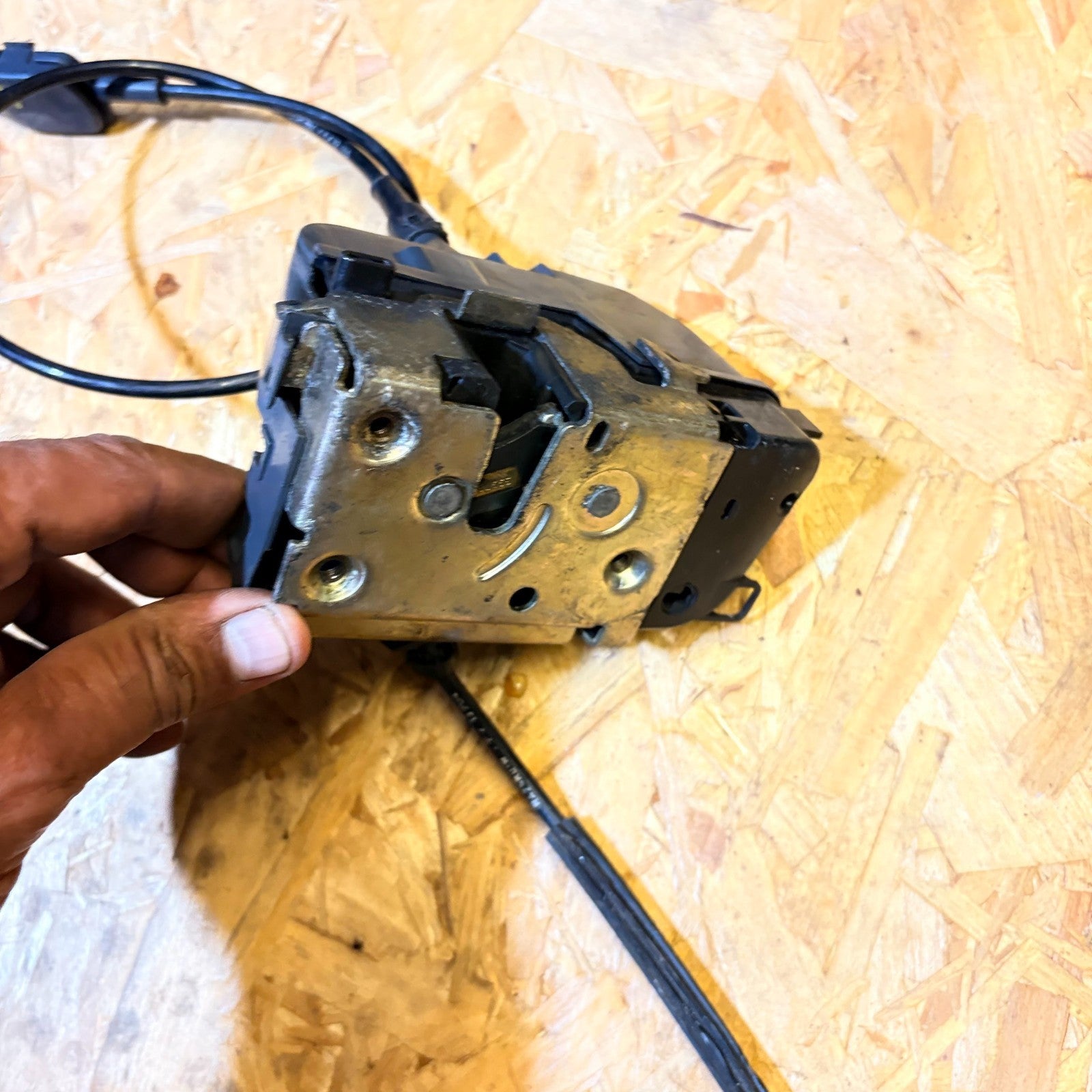 Renault Scenic MK2 2003-2006 OSR Right Rear Door Lock Latch Actuator 5 Door