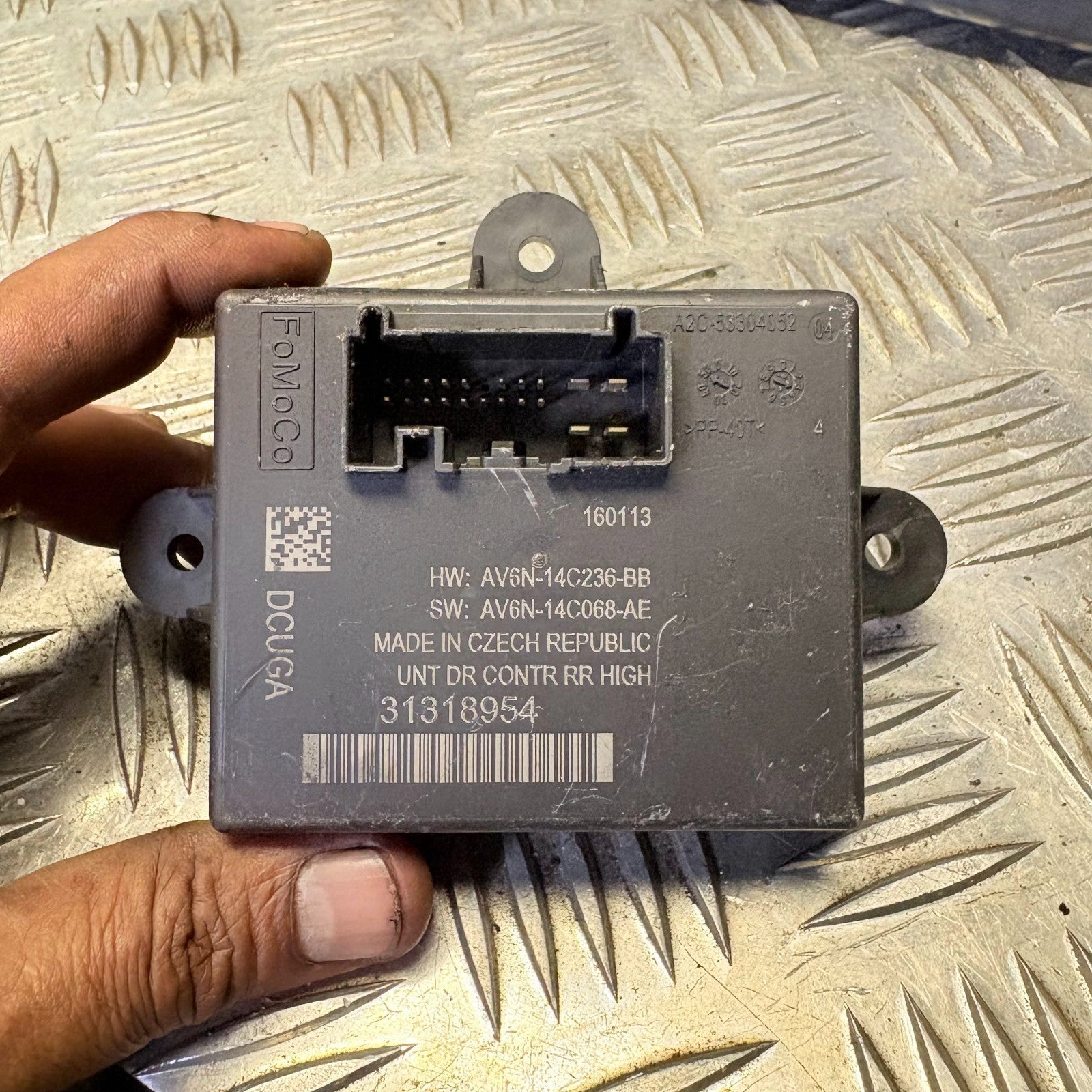 VOLVO V40 2012-2019 REAR LEFT PASSENGER DOOR CONTROL MODULE UNIT 31318954