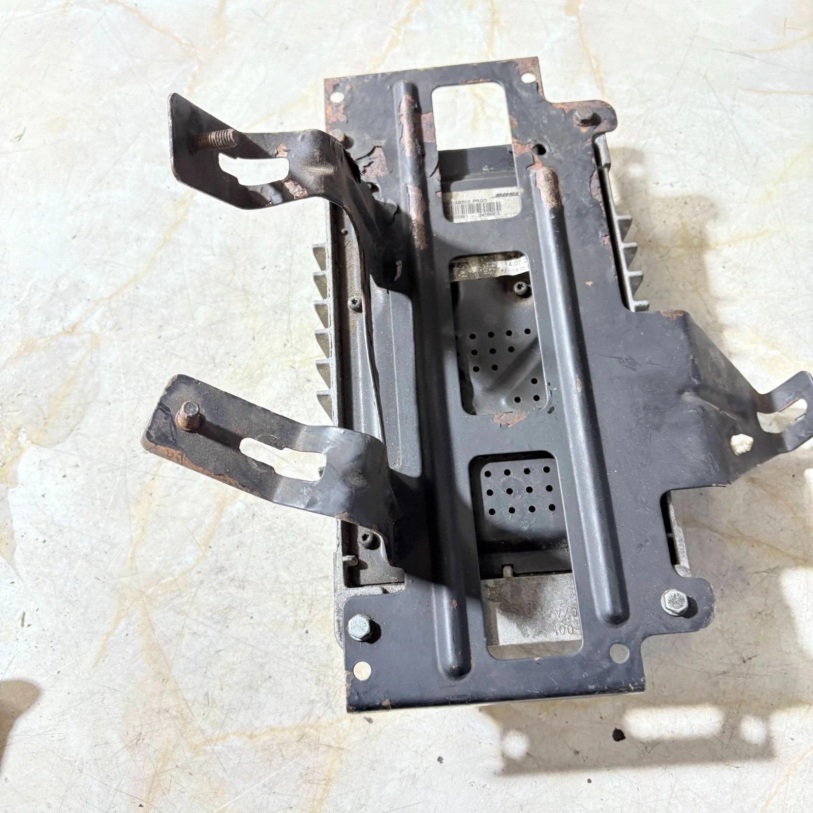 2003 - 2006 AUDI A4 CABRIOLET AMPLIFIER