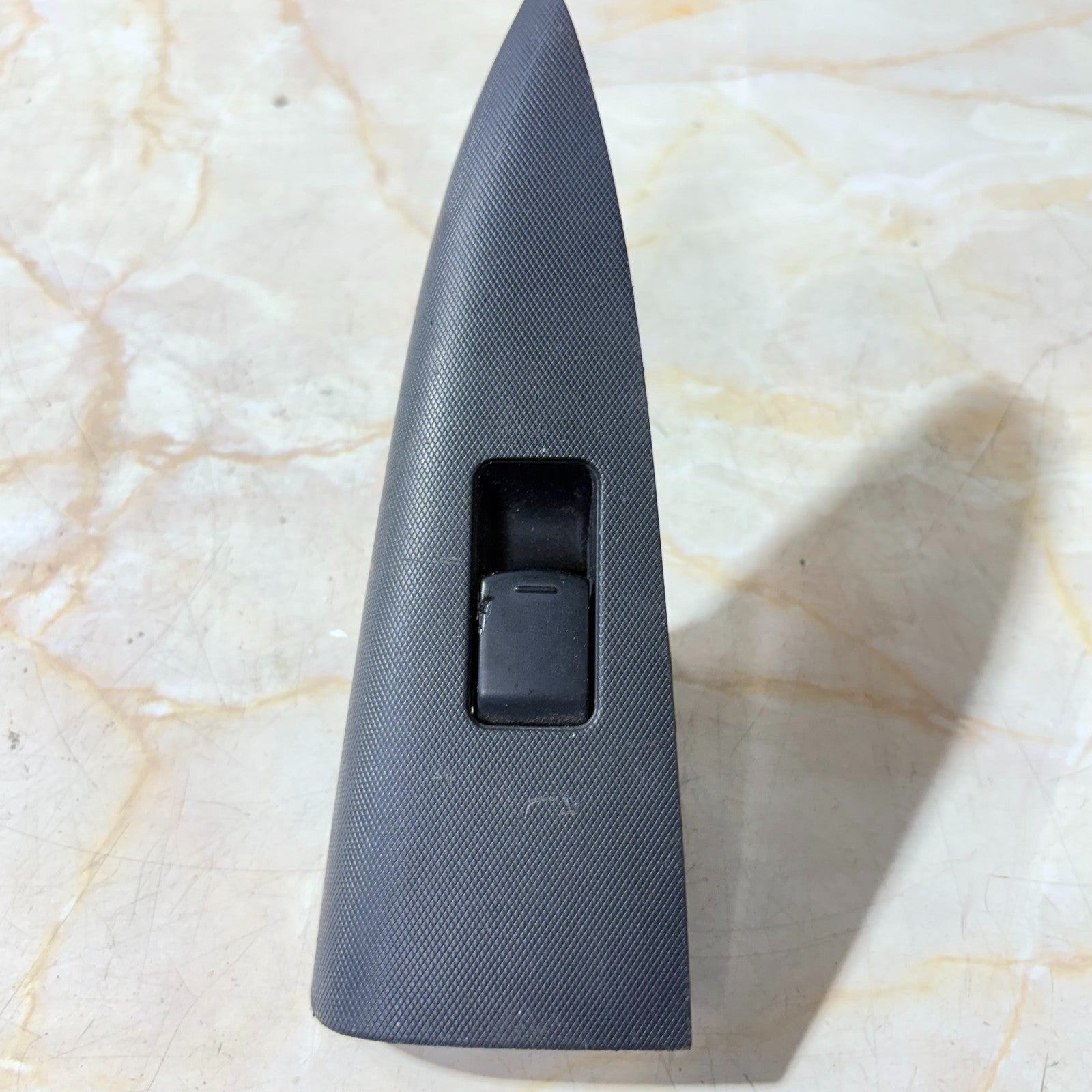 Nissan Note Mk1 E11 2006?2013 Rear Right Door Window Switch Driver Side OSR