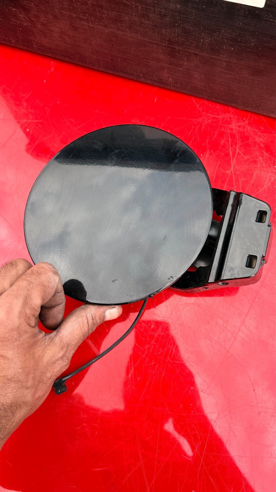 Kia Carens FJ MK2 (2006-2010) Fuel Fill-In Flap Cover 69510-1D000