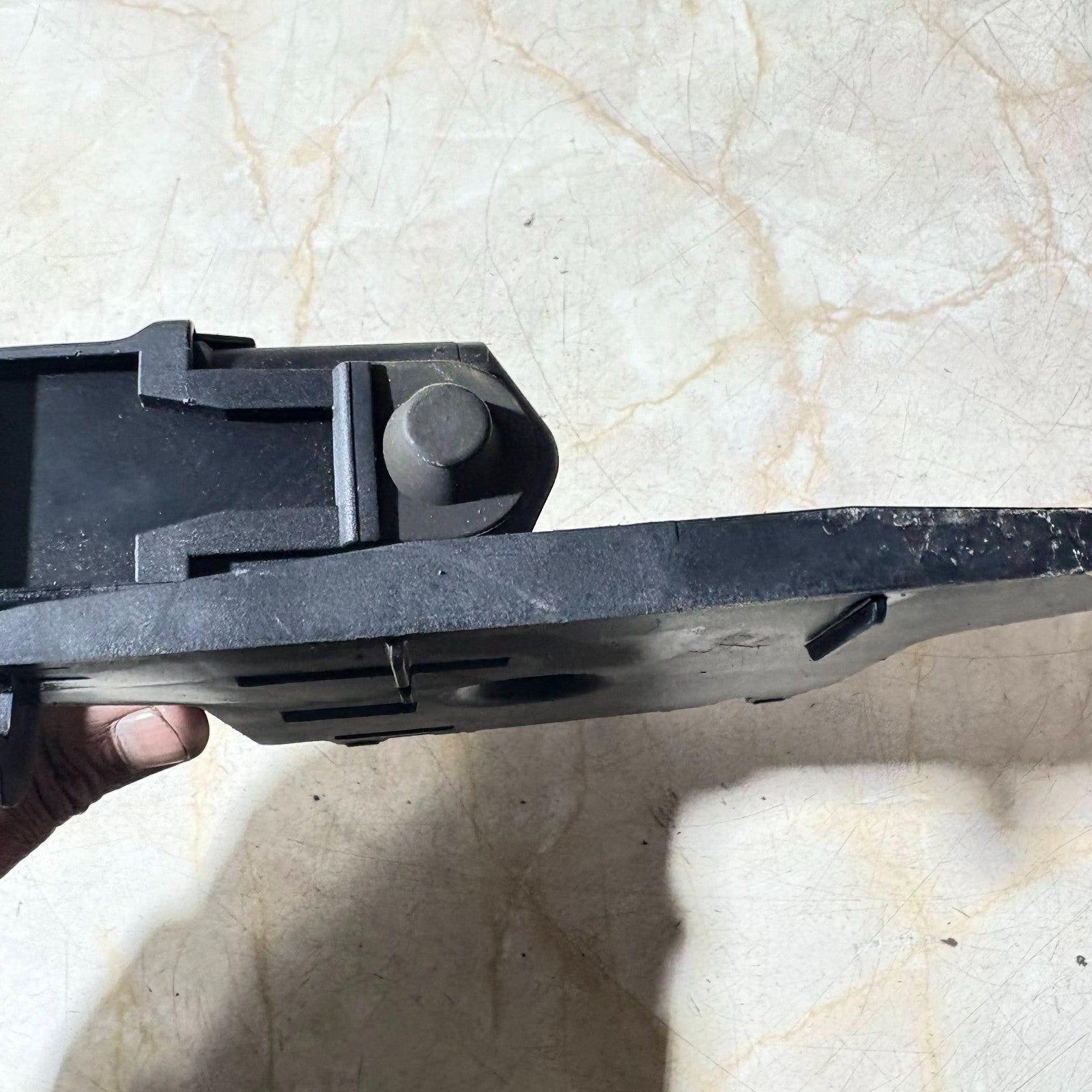 2019 VAUXHALL CORSA E FUSE RELAY BOX 13359061