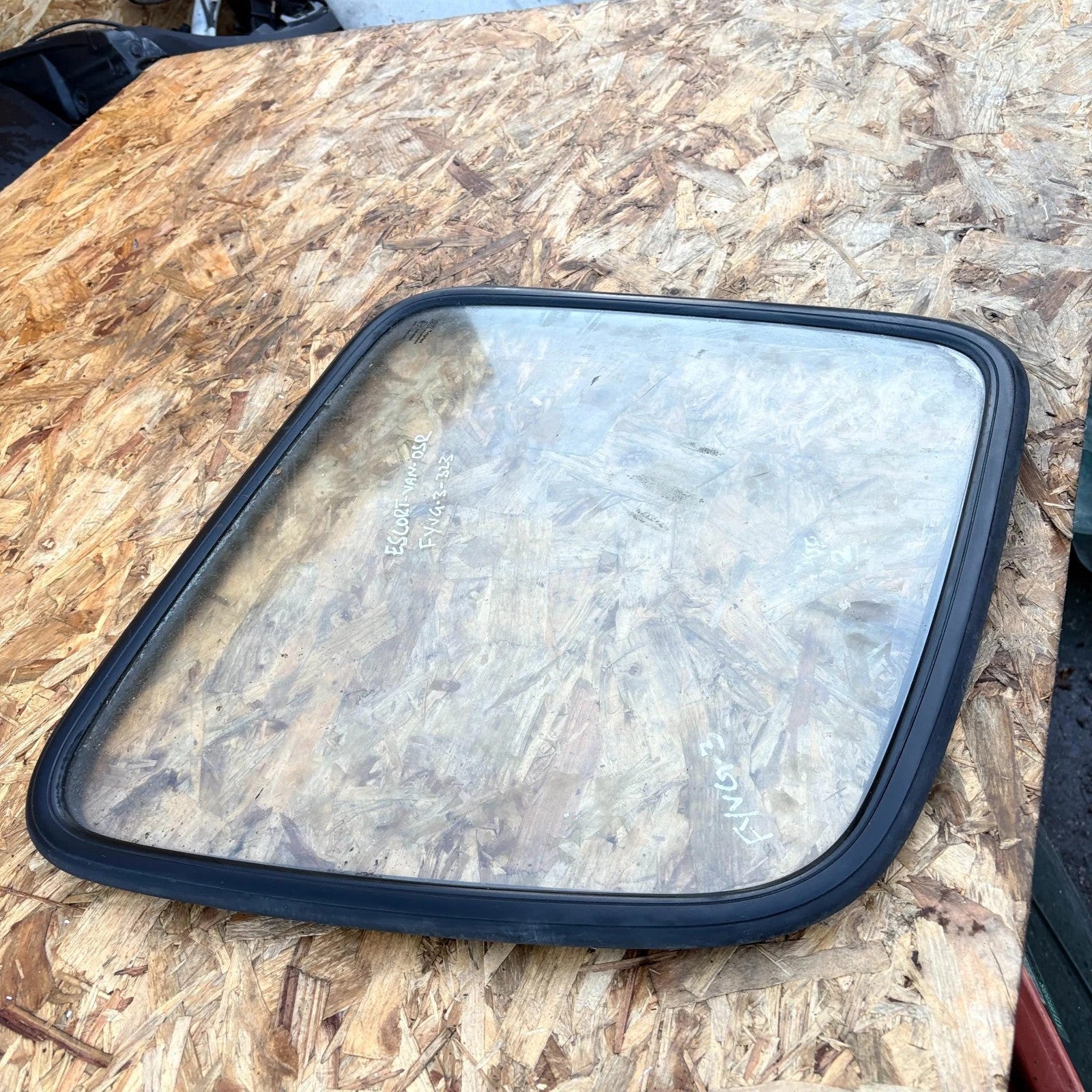 Ford Escort Rear Right Side Window Glass