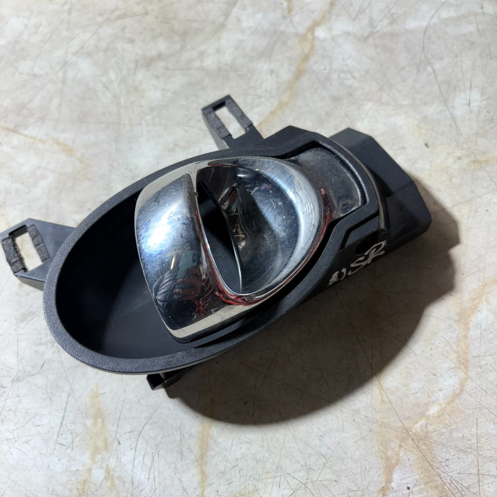 NISSAN JUKE 2011 INNER DOOR HANDLE PASSENGER REAR LEFT SIDE