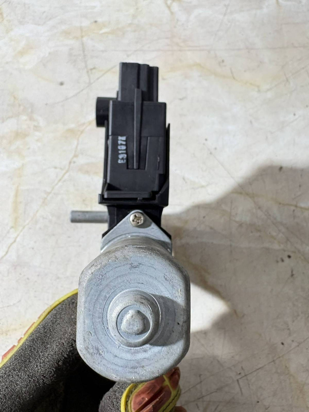 VOLVO V40 2012-2019 REAR PASSENGER LEFT SIDE WINDOW MOTOR A2469063100