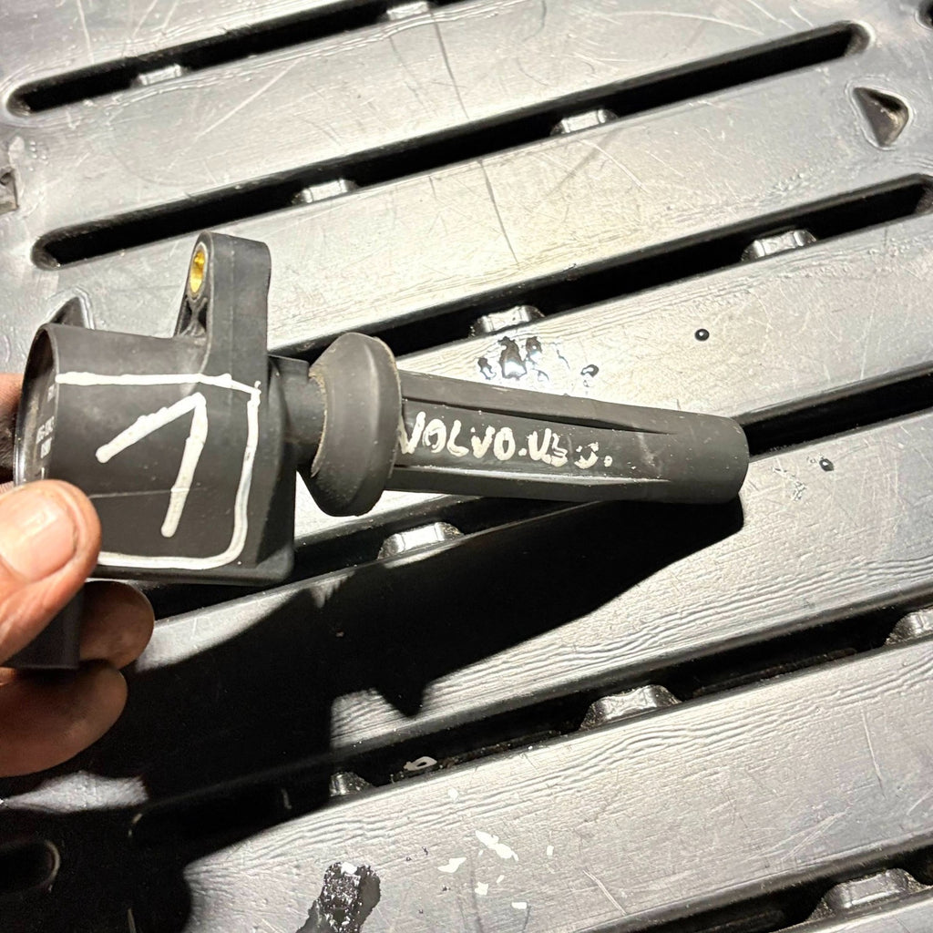 Volvo V50 1.8 04-10 2.0 06-12 Petrol Ignition Coil 4M5G-12A366-BC