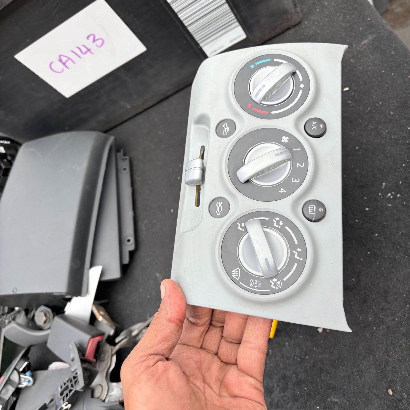 2004 NISSAN PIXO HEATER CLIMATE CONTROL MODULE