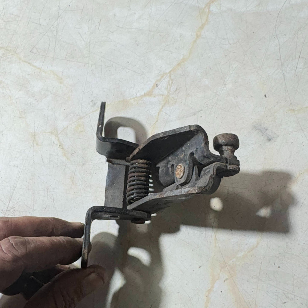 FORD TRANSIT CUSTOM SIDE LOADING DOOR MIDDLE ROLLER GUIDE