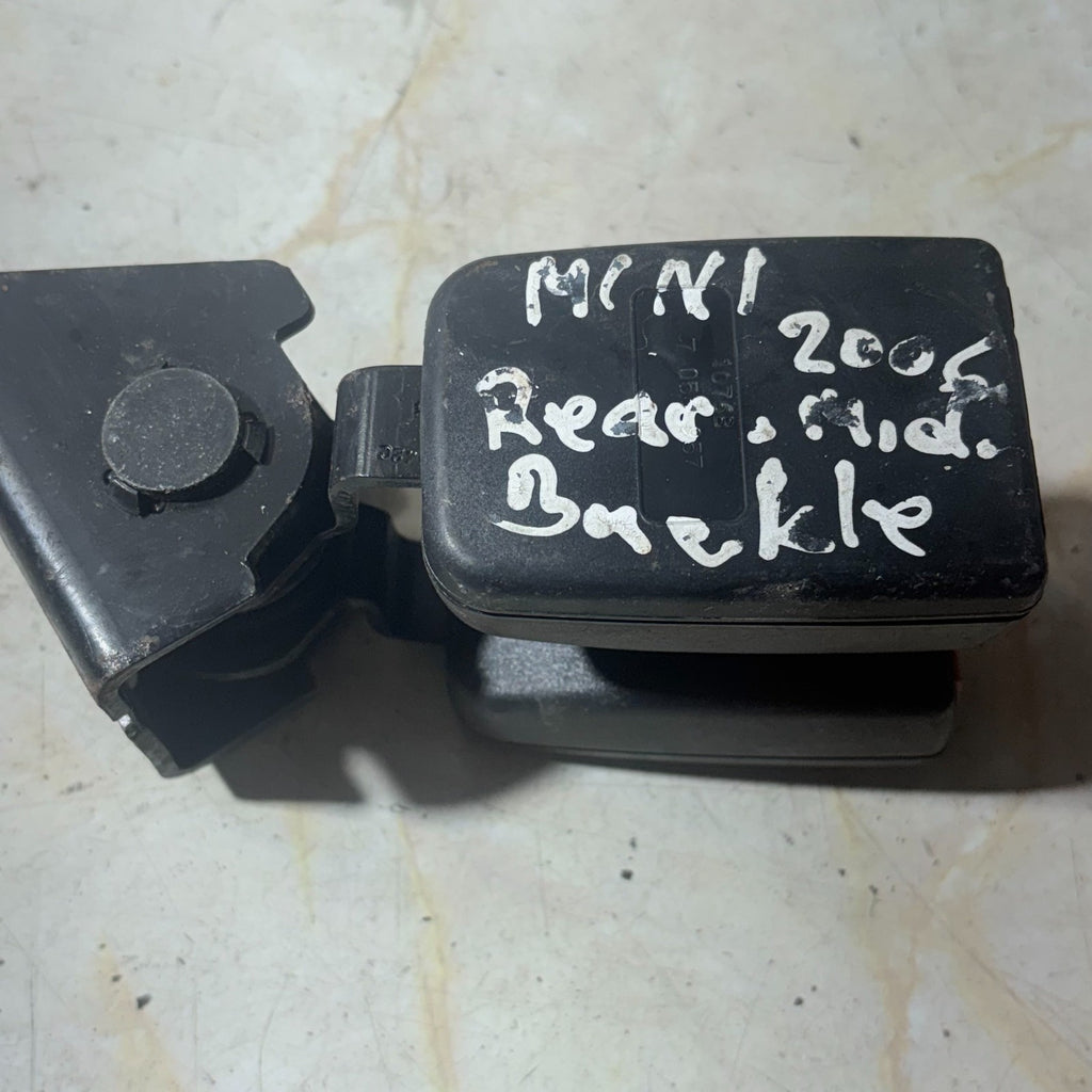 BMW MINI One Cooper Rear Centre Seat Belt Buckle 7055957 2001-2006
