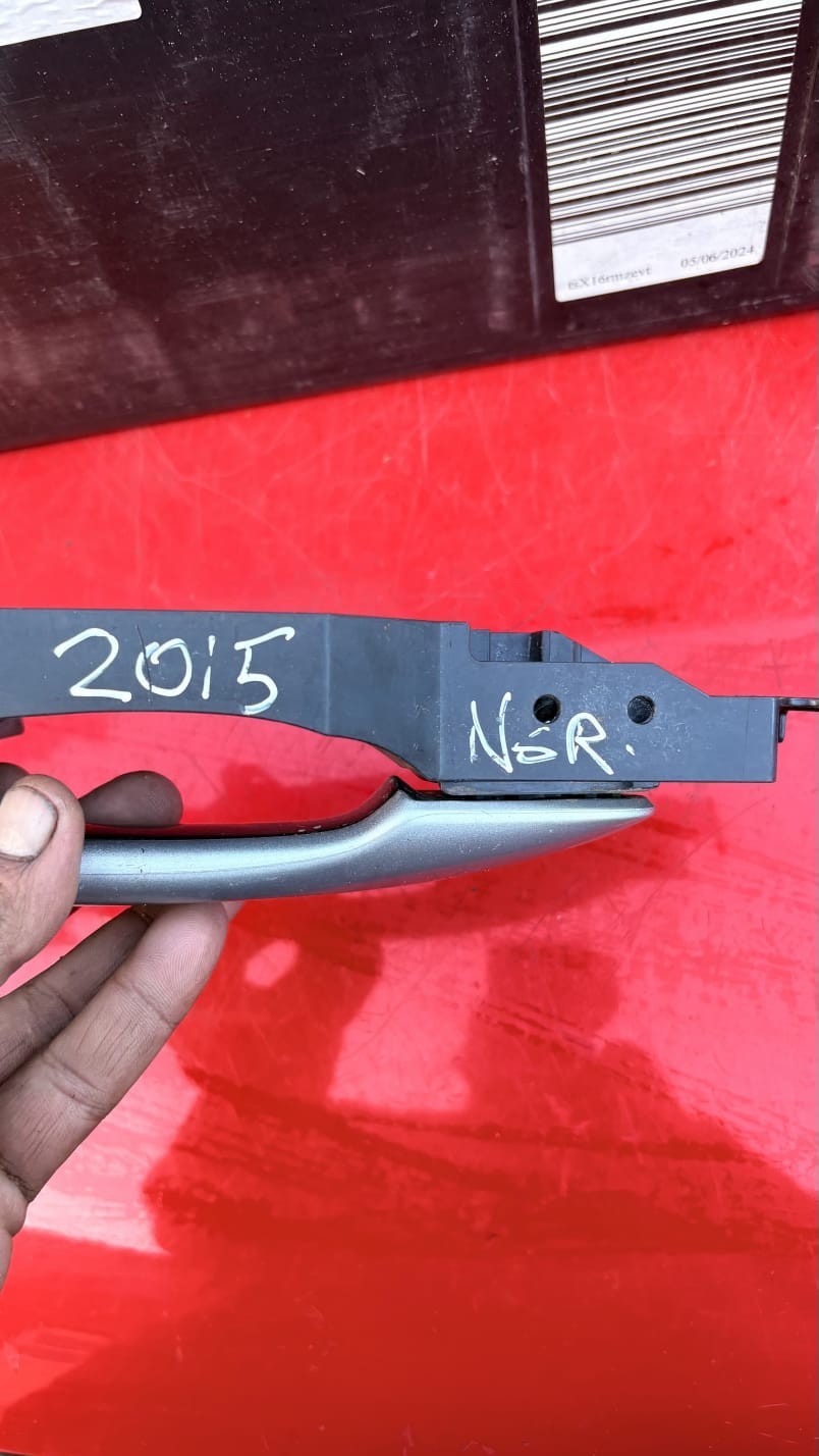 Nissan Pulsar C13 2015 Rear Right Exterior Door Handle 80610-21133 NSR