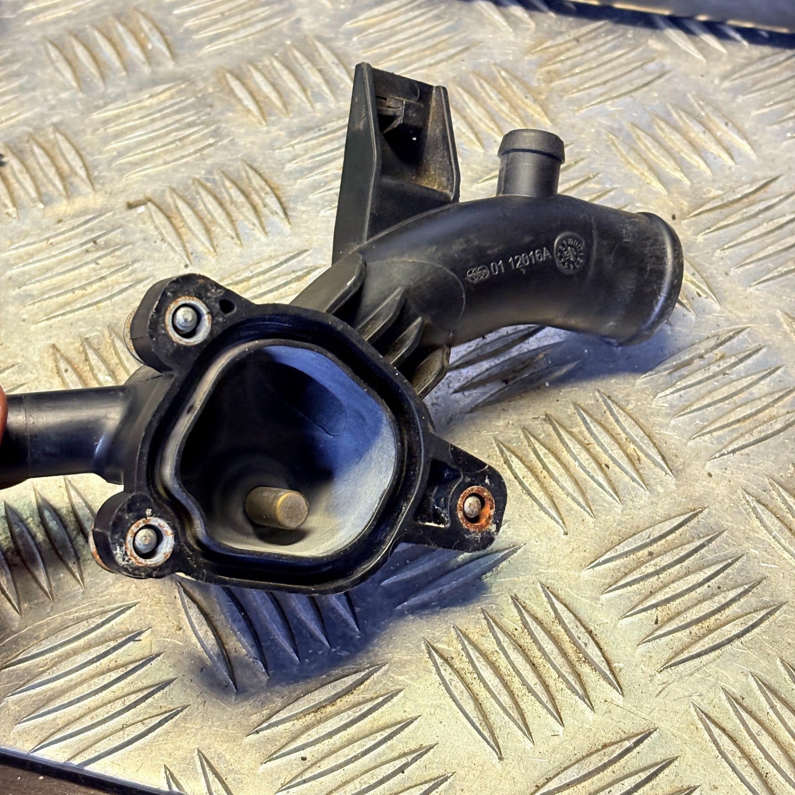 Vauxhall Opel Corsa D 2007-2014 Corsa E 2015-2019 Thermostat Housing 0112016A