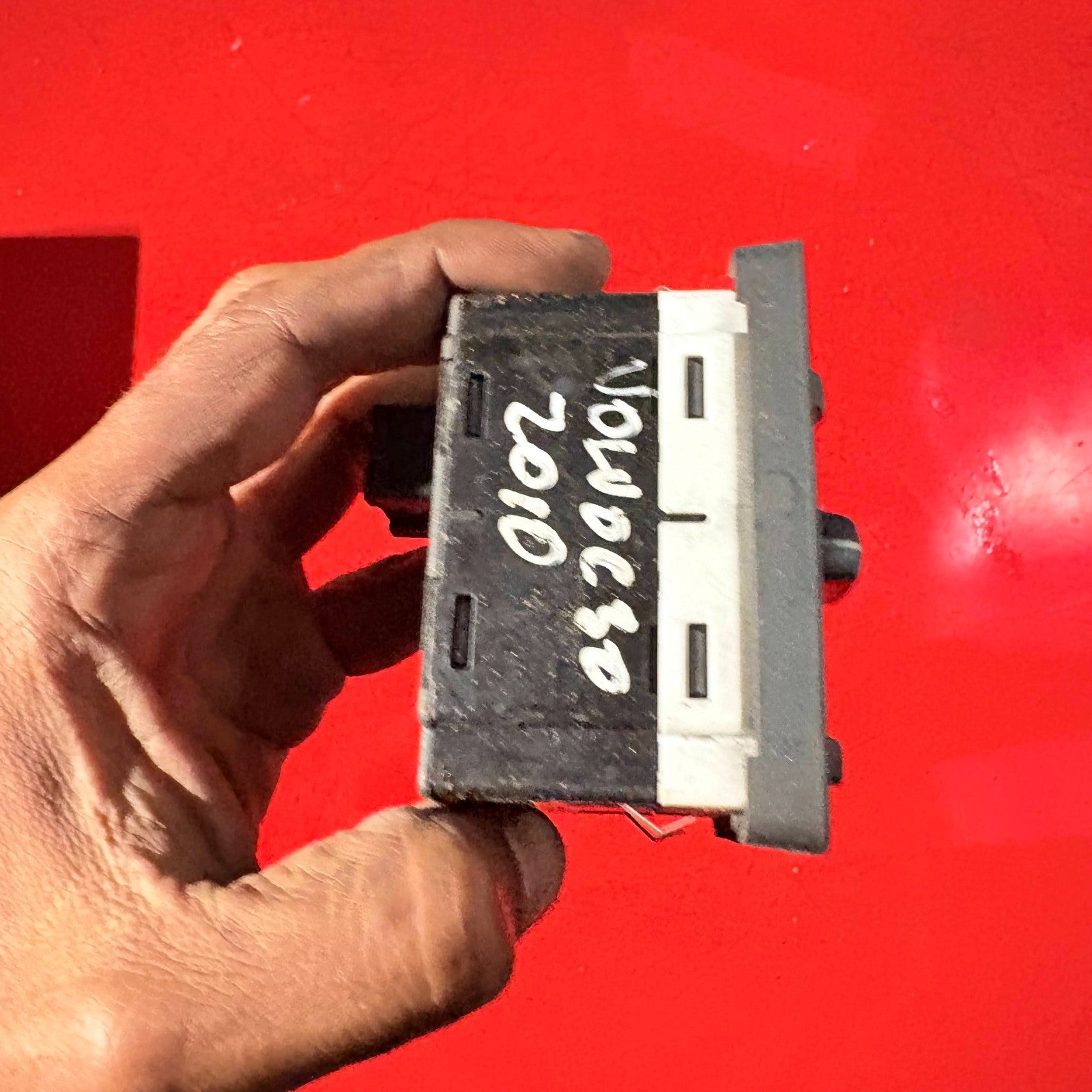 VOLVO C30 FRONT HEADLIGHT SWITCH CONTROL PANEL 30739300 2006-2013