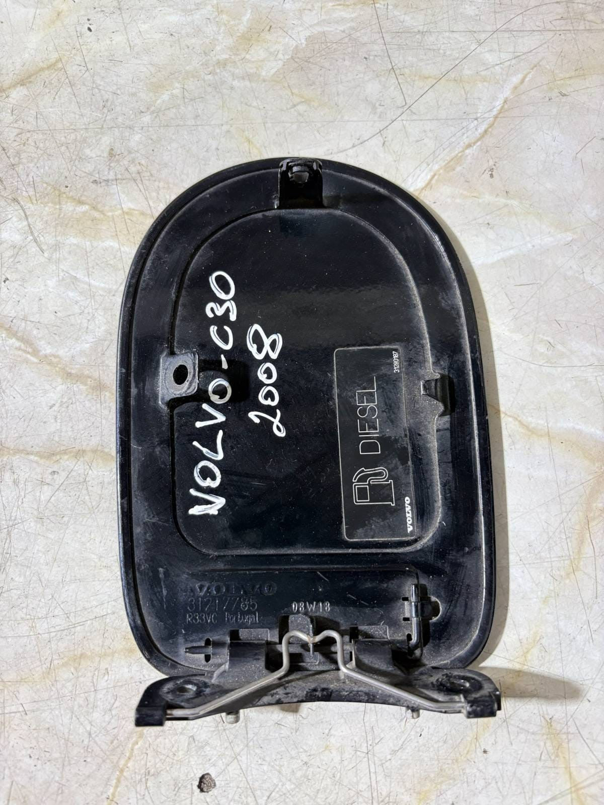VOLVO S40 V50 C30 C70 2008 FUEL/PETROL FLAP PART NO. 31217785/30748049