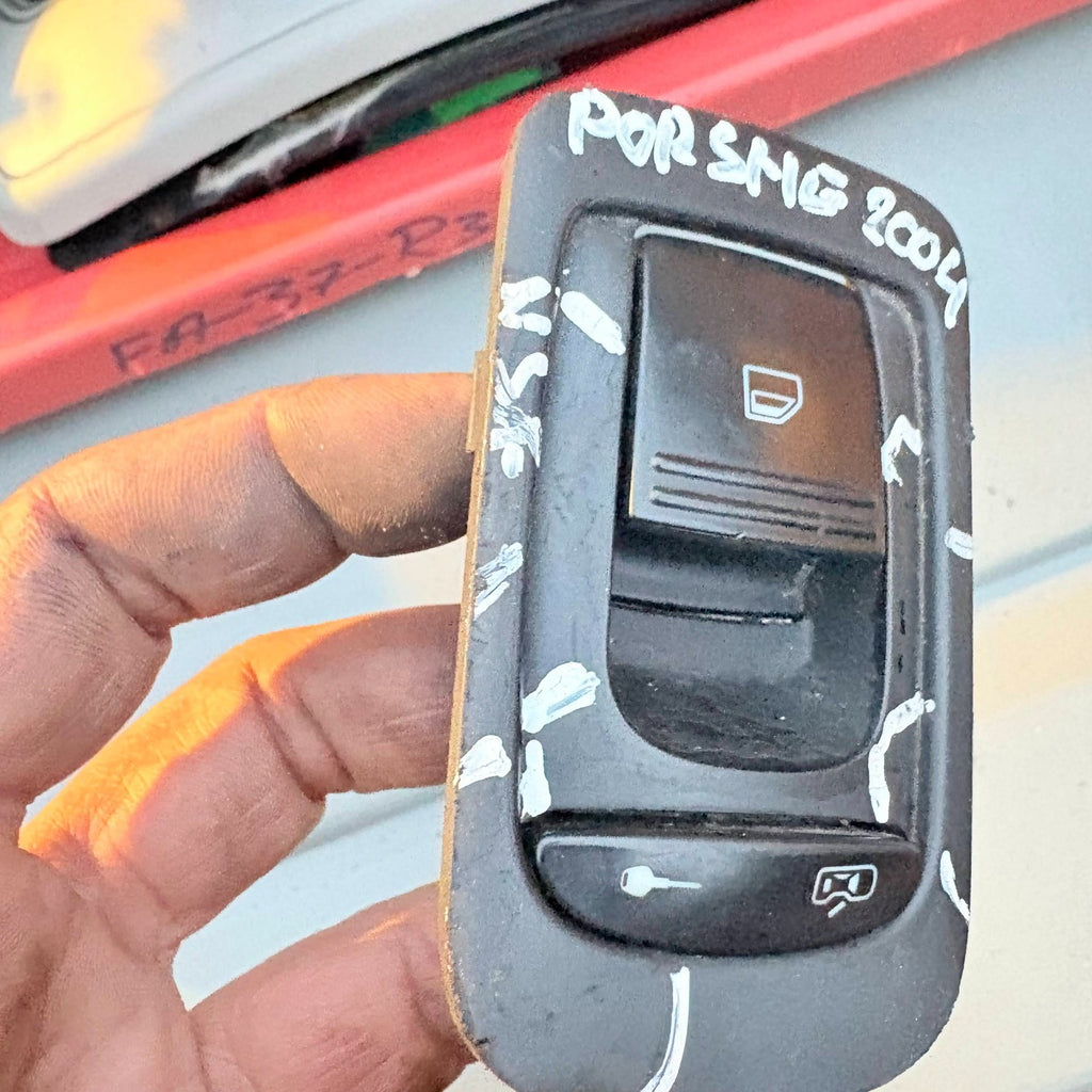 Porsche Cayenne 955 2003-2008 Front Passenger Window Switch 95561316202