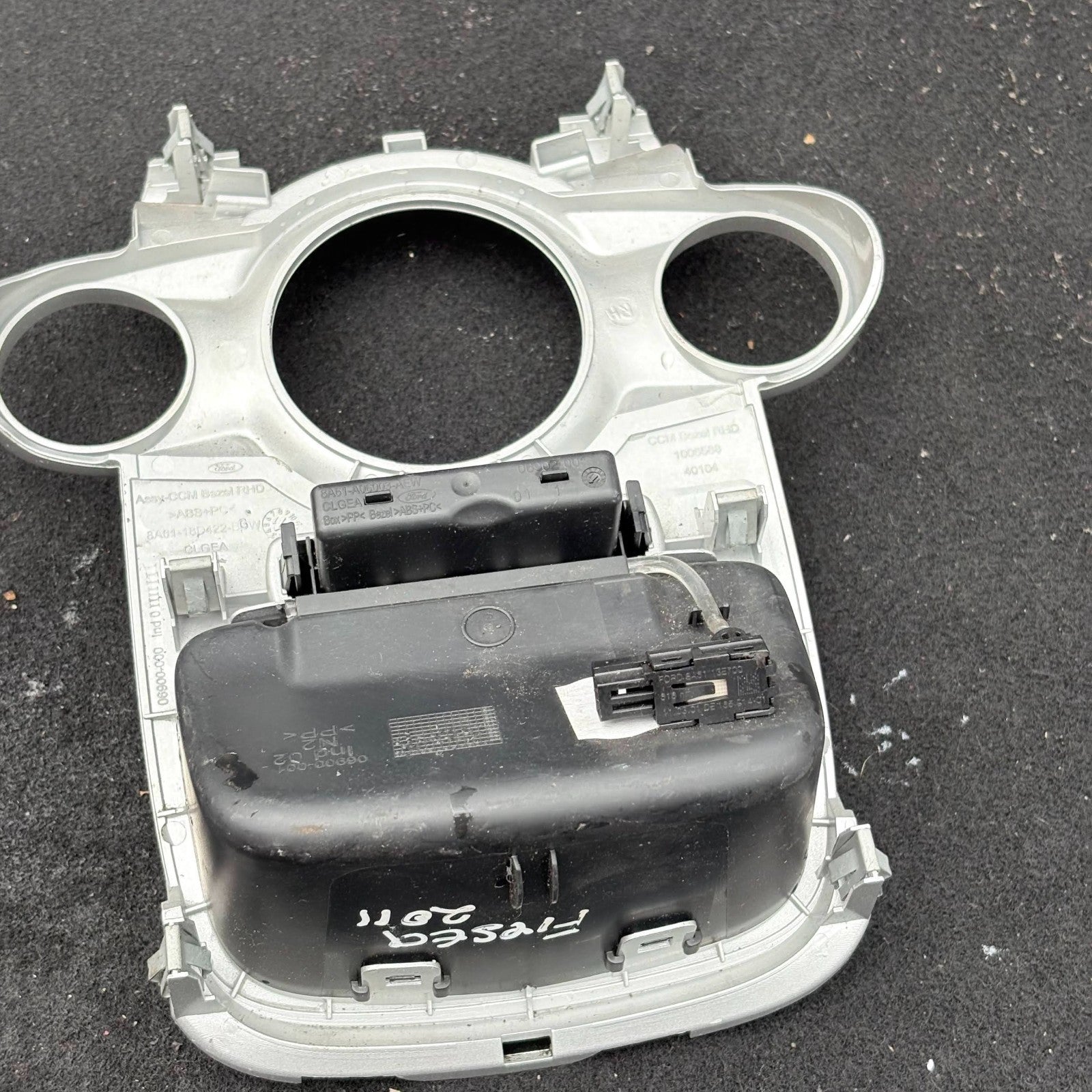 FORD FIESTA 2011 HEATER DIALS CONTROLS SURROUND TRIM SILVER 8A61-18D422-BGW