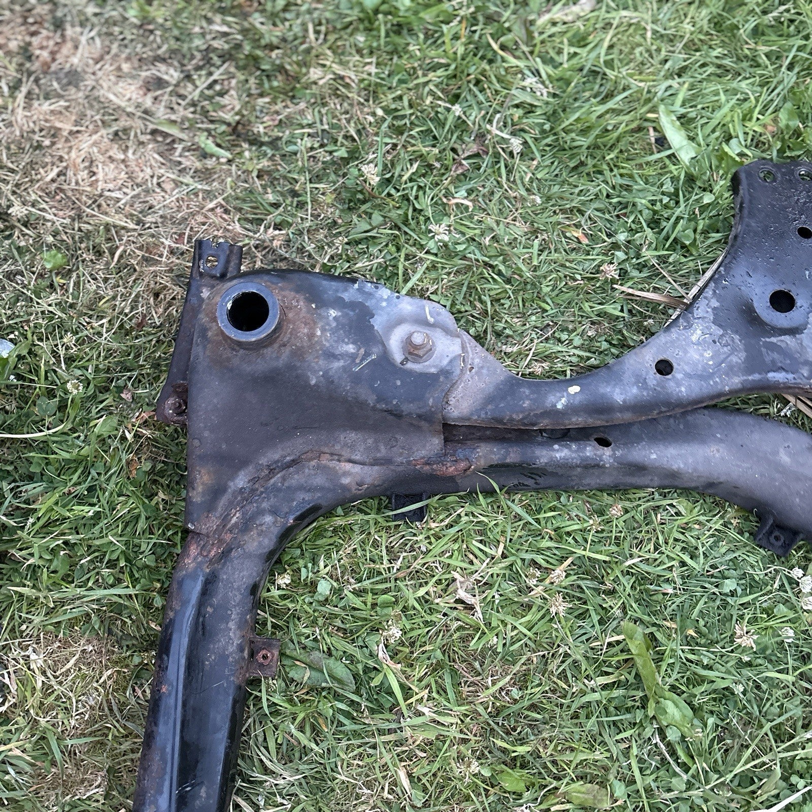 HYUNDAI i30 MK1 2007-2011 FRONT AXLE SUBFRAME CROSSMEMBER BEAM 62405-1H020