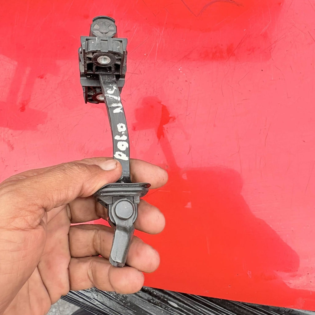 POLO NTY EZC-SK-055 Door Catch for SKOD A225487412800
