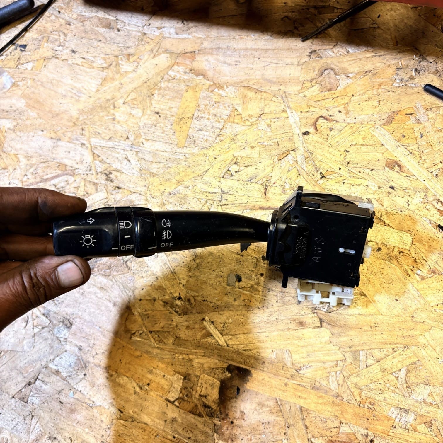 MAZDA PREMACY CP 17A089A Indicator Wiper Stalk Switch 15444229