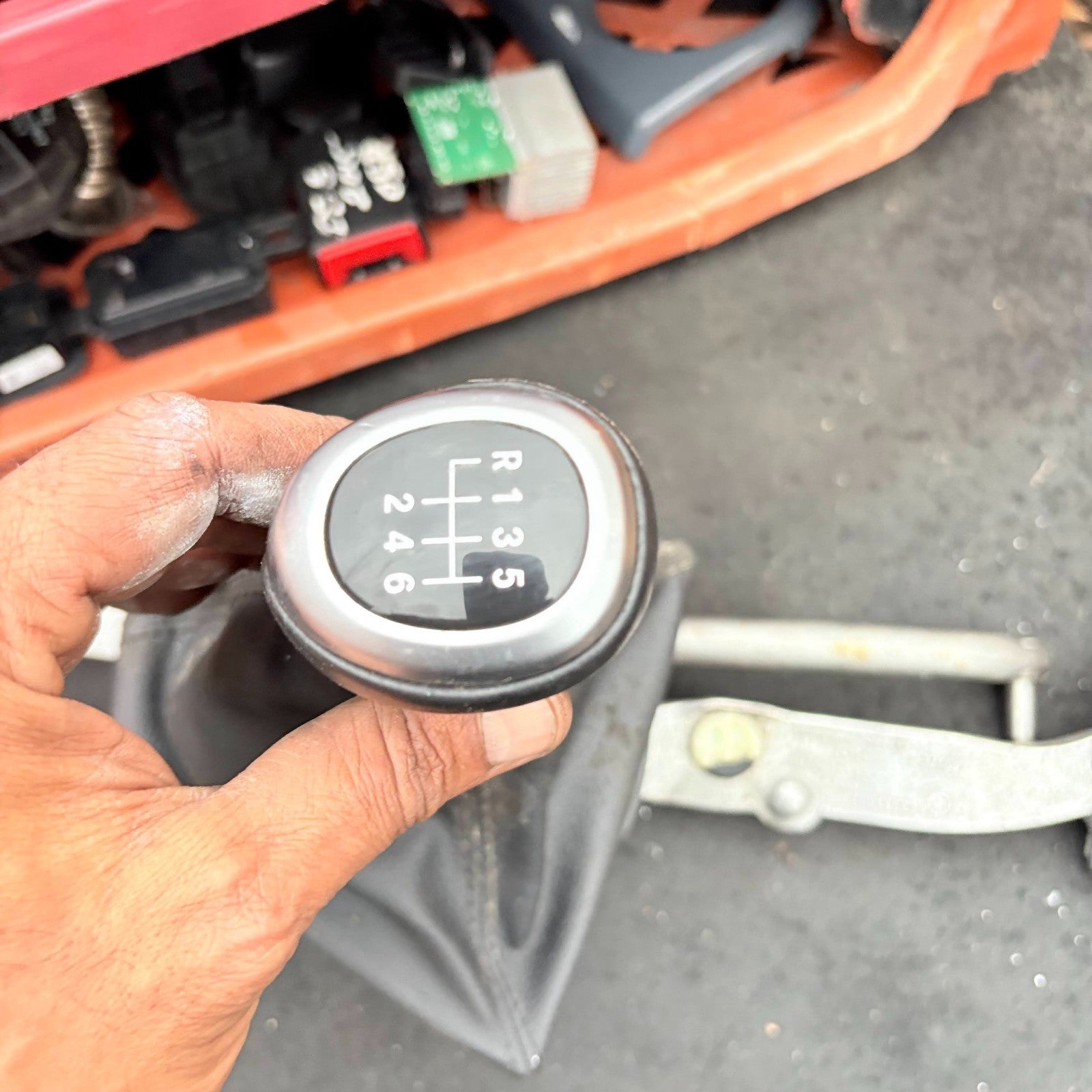 BMW 116d F20 F21 2011-2019 MANUAL GEARSTICK SHIFTER SELECTOR KNOB 8316701