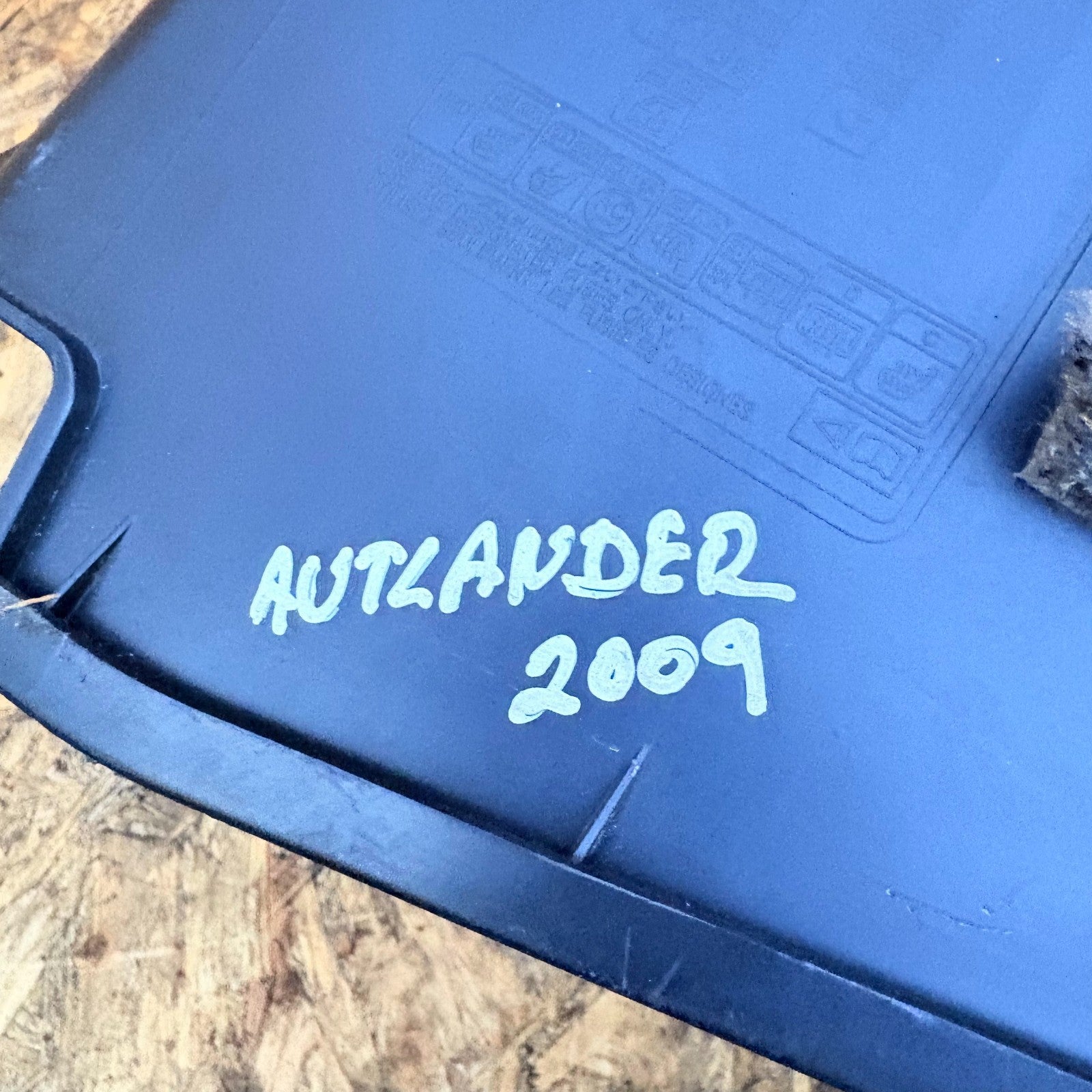 Mitsubishi Outlander 2007-2012 Glove Box Compartment Lid 8006A189 8006A021