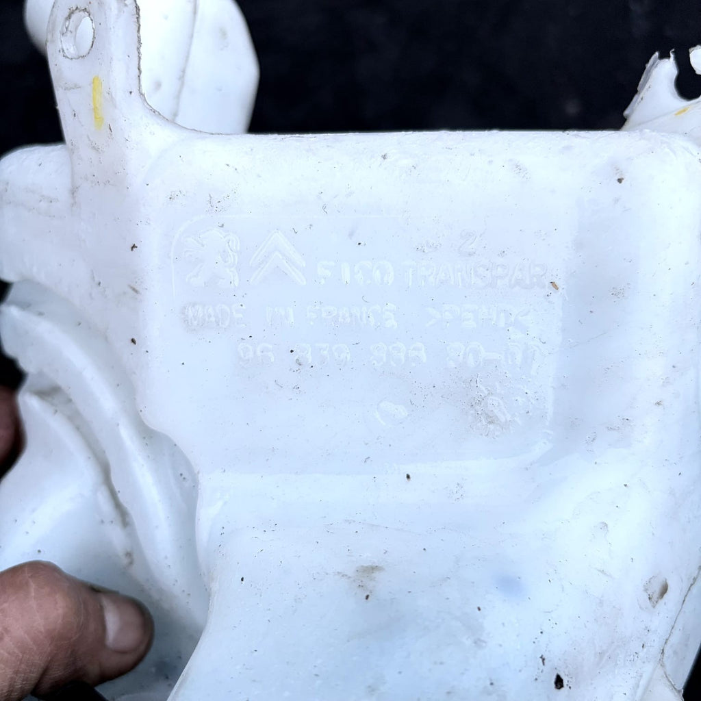 MK2 Citroen C3 2011 Windscreen Washer Bottle Tank Reservoir 9683988680