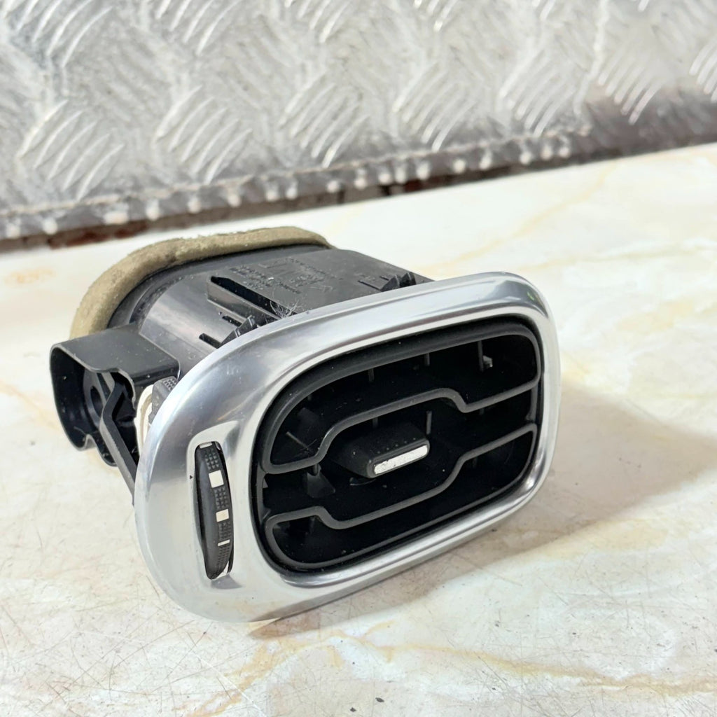 Citroen C3 Picasso 2009-2017 Dash Air Vent Left Side Grille 9682570377 8265HR