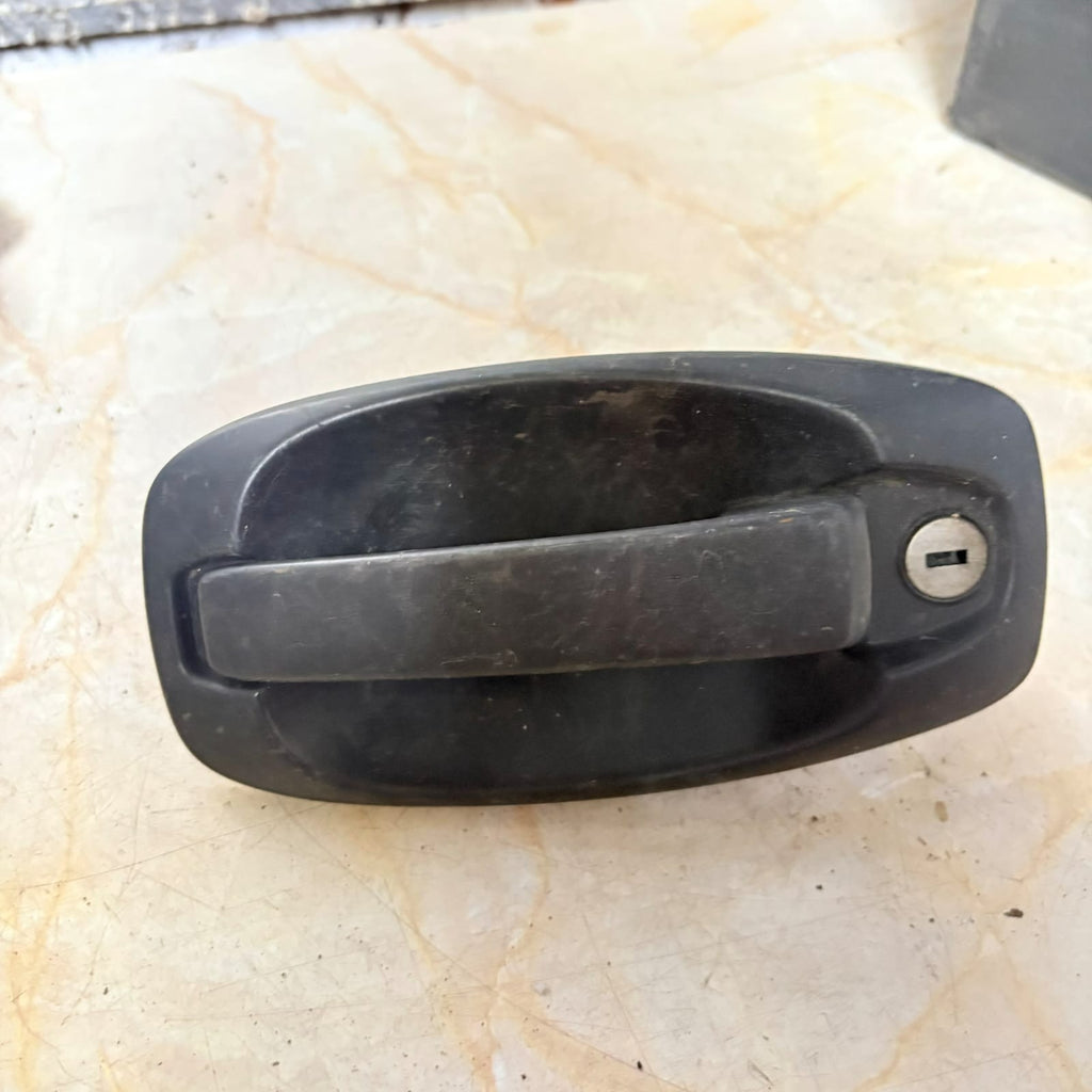 PEUGEOT BIPPER NEMO 2011 DOOR HANDLE EXTERIOR (PASSENGER FRONT )V23837-NSF