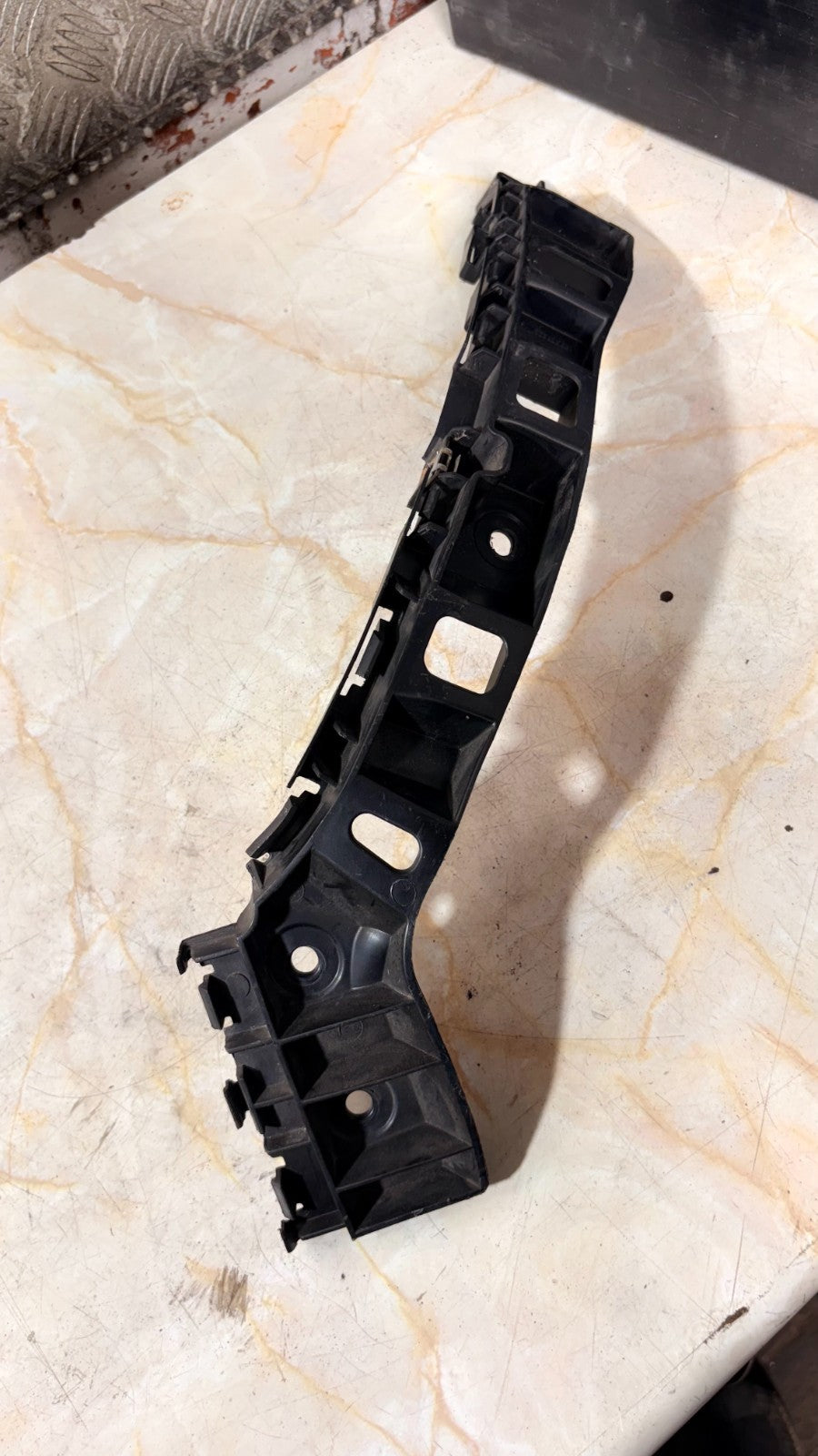 VW SCIROCCO 2001 Rear Left Bumper Bracket