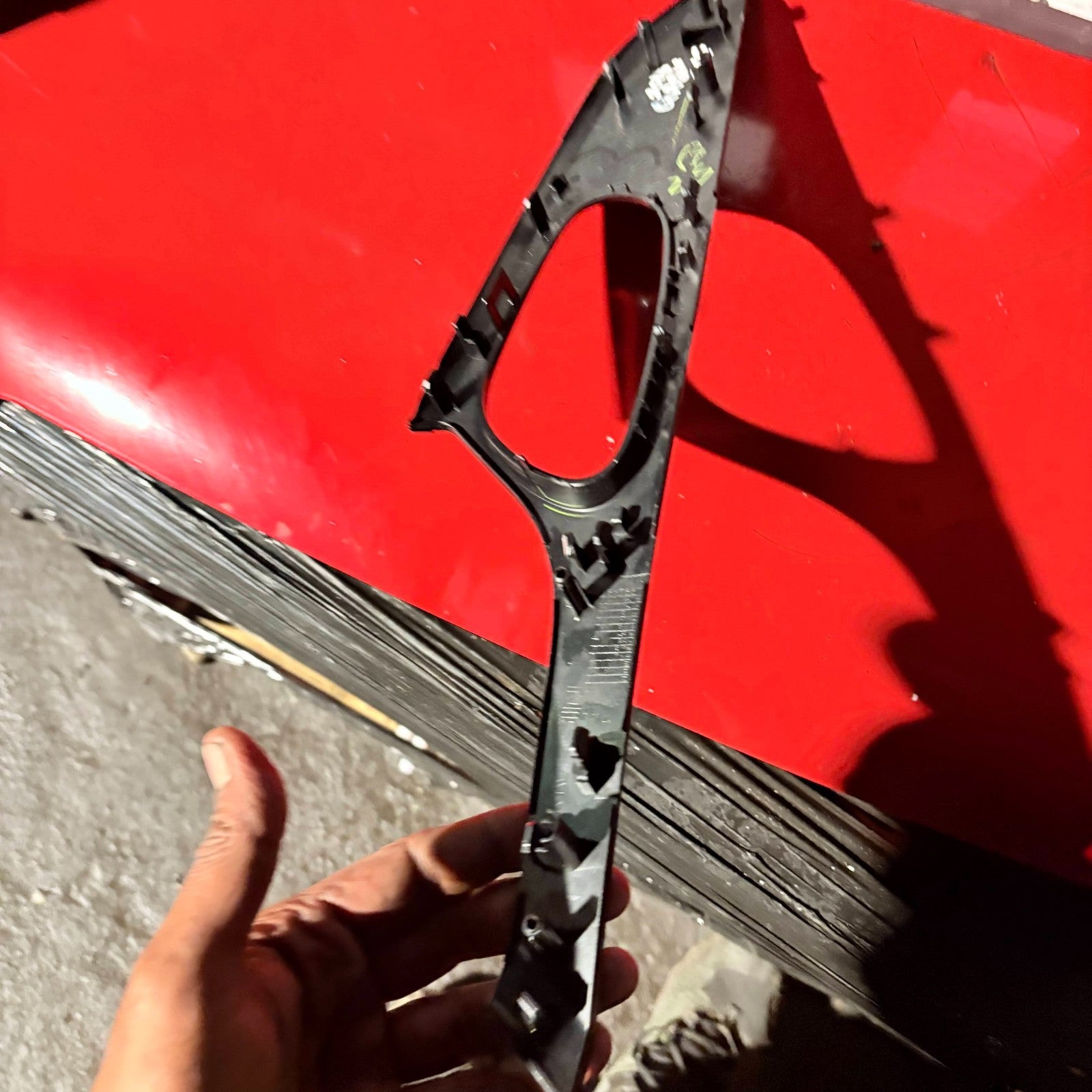 NISSAN QASHQAI 2013-20 RIGHT SIDE FRONT WINDOW SWITCH TRIM