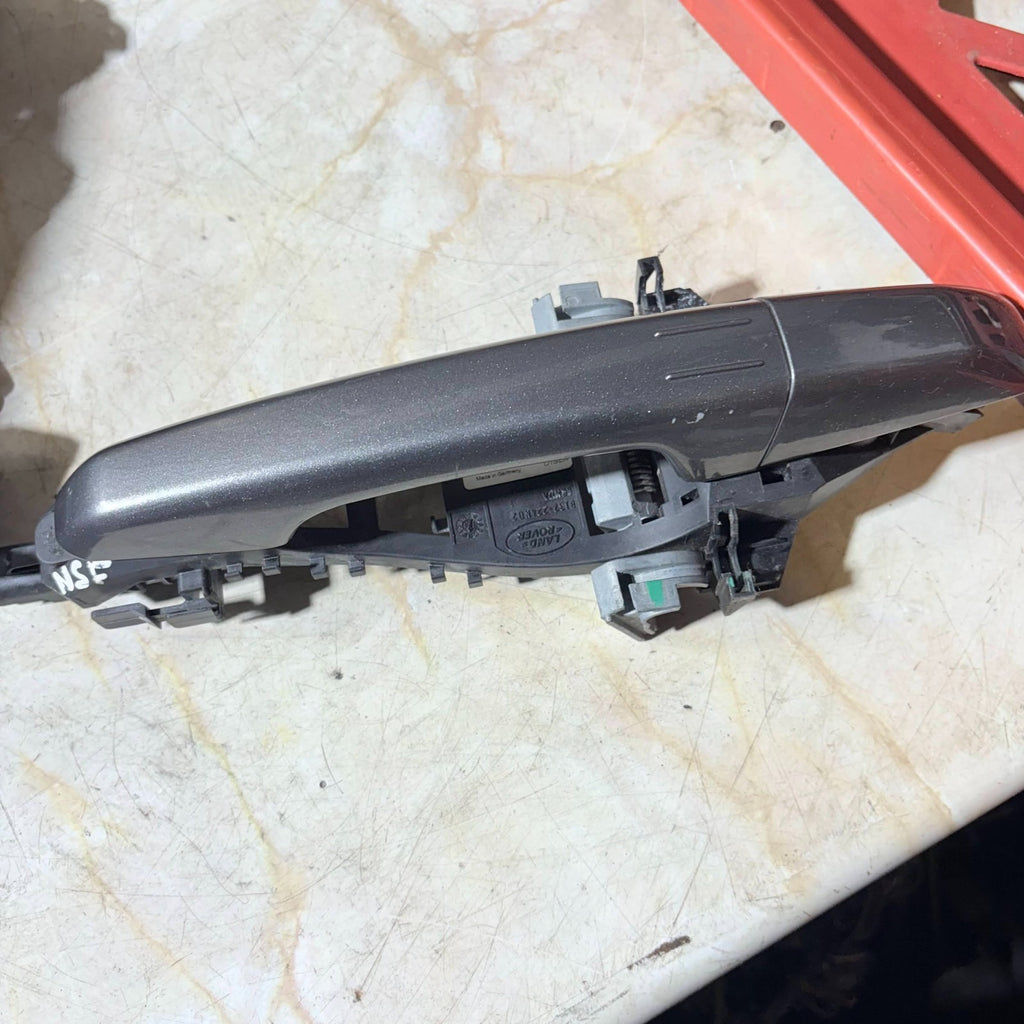 RANGE ROVER SPORT L494 FRONT LEFT PASSENGER SIDE DOOR HANDLE DK62-203A29-TD