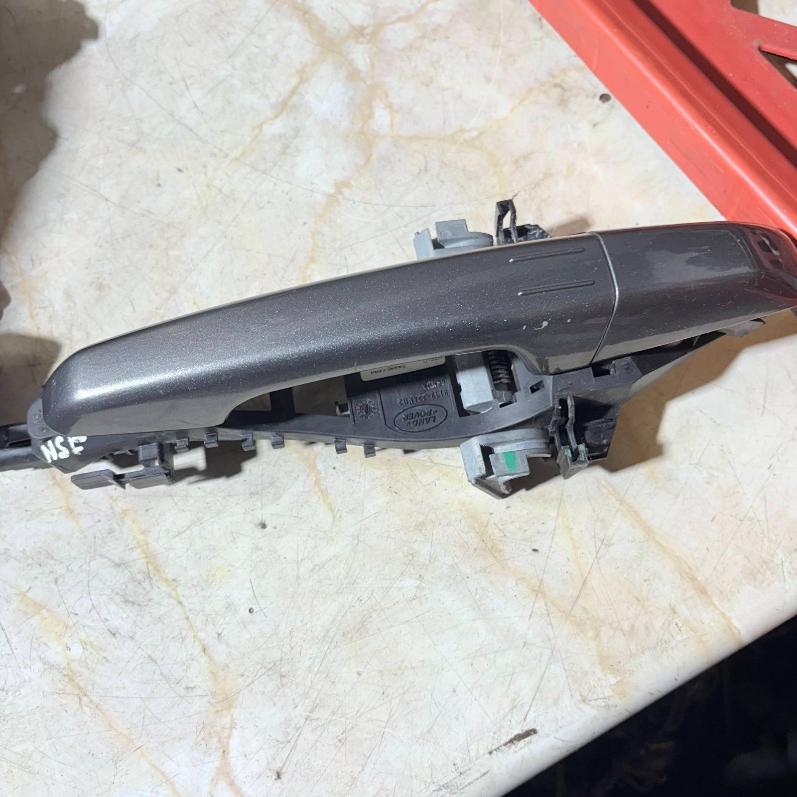 RANGE ROVER SPORT L494 FRONT LEFT PASSENGER SIDE DOOR HANDLE DK62-203A29-TD