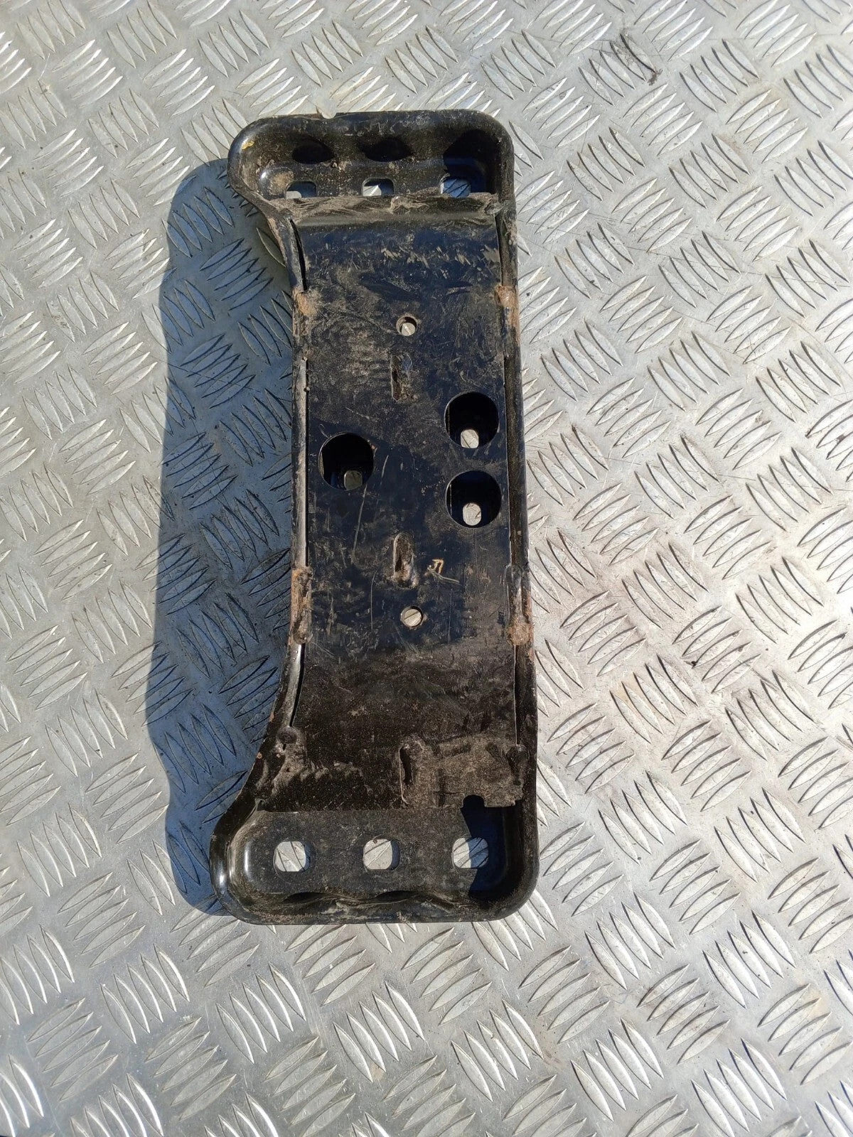 Mercedes-Benz C-Class W205 Rear Engine/Gearbox Mount Support Bracket A2052401902