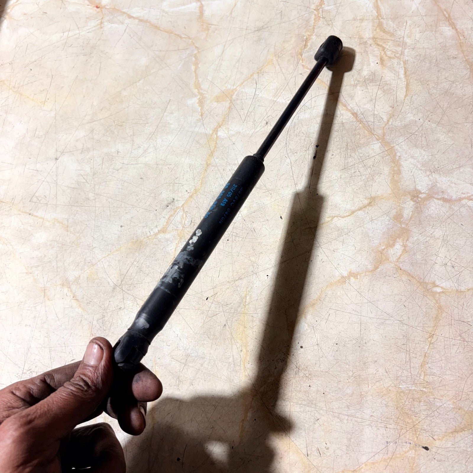 Peugeot 407 Saloon Rear Boot Lid Gas Strut Support 9656592980 8731K4 04-10