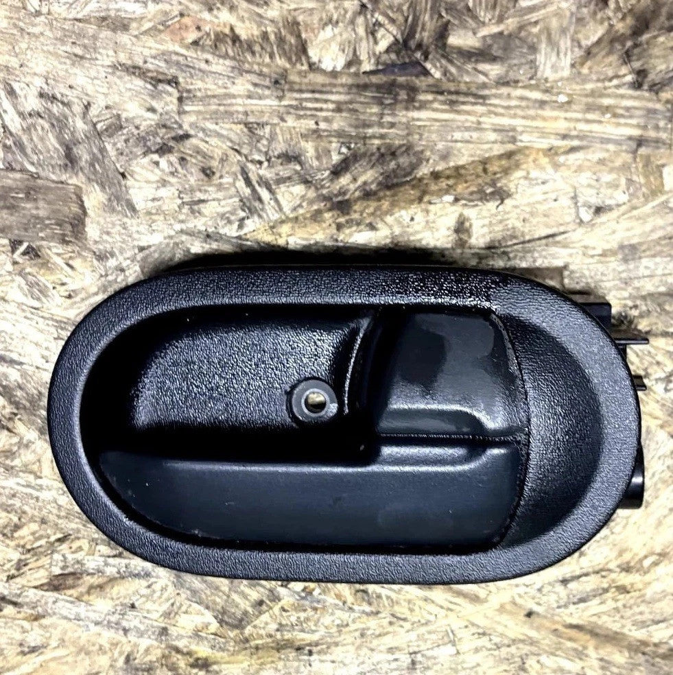 MR959268HA INTERIOR HANDLE DRIVER FRONT DOOR MITSUBISHI COLT 1.5 D 70KW 5P 2011