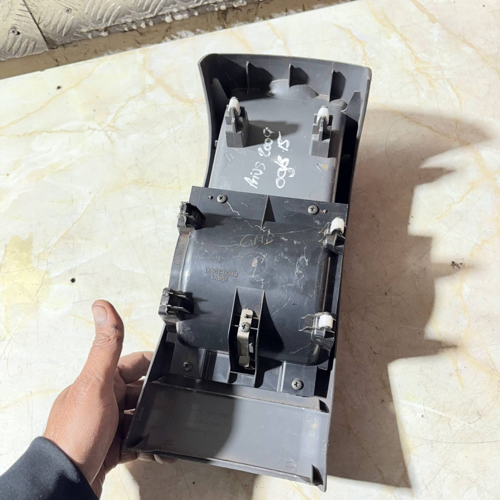 TOYOTA PRIUS Hatchback XW20 Cup Holder 1A8C1-008G 1.5 Hybrid 57kw 2009